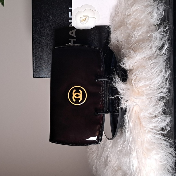 CHANEL Patent Trousse Maquil Clutch Wallet Black Like New - Picture 3 of 17